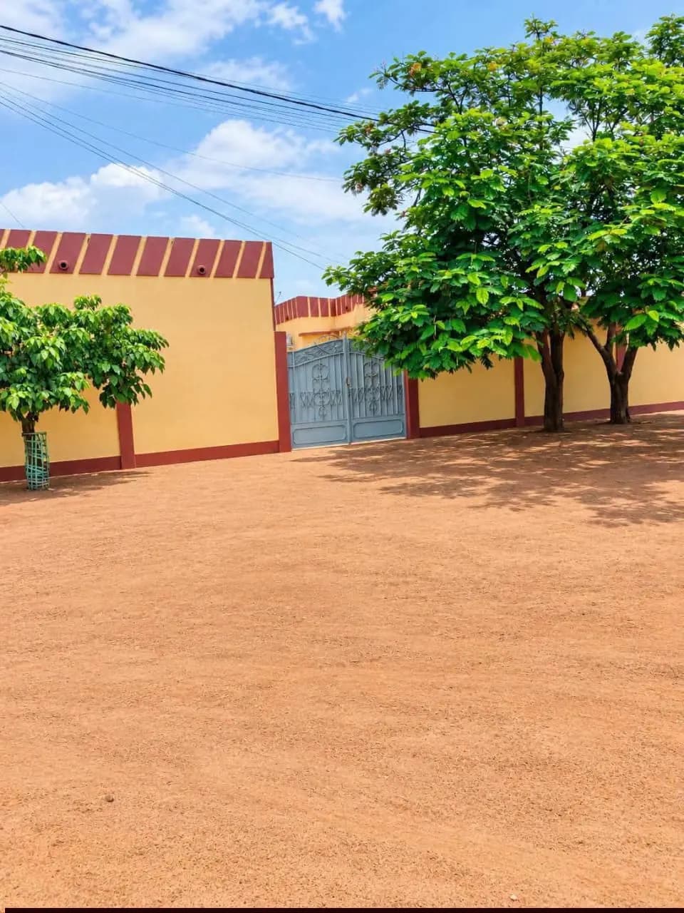 Cour commune de 5 portes à vendre — Zone 1 — photo 1