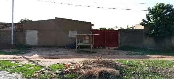 Terrain bâti de 300 m² à vendre — Zongnabitenga (Secteur 37) — photo 1
